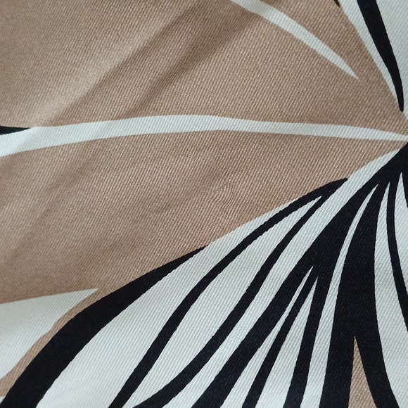 Oscar de la Renta vintage absract floral silk scarf brown & beige - Picture 9 of 10